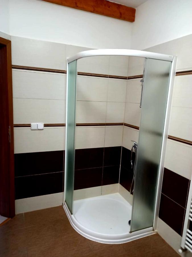 Apartmany Kocanda Jesenice  Dış mekan fotoğraf